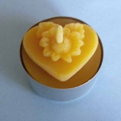 Tealight beeswax candle heart flower