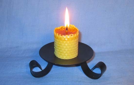Beeswax sheet comb candles